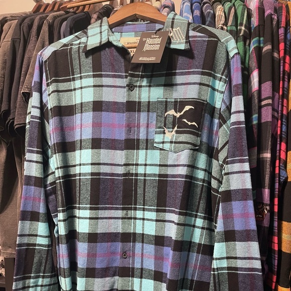 Cakeworthy Disney Haunted Mansion Madame Leota flannel - Picture 2 of 5